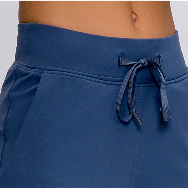 Pocket elastic yoga shorts