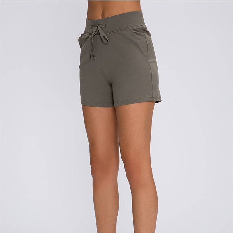 Pocket elastic yoga shorts